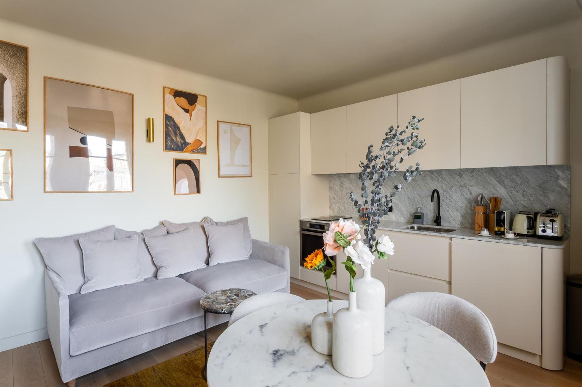 The Carla Suite Eiffel Tower View Paris Exteriör bild