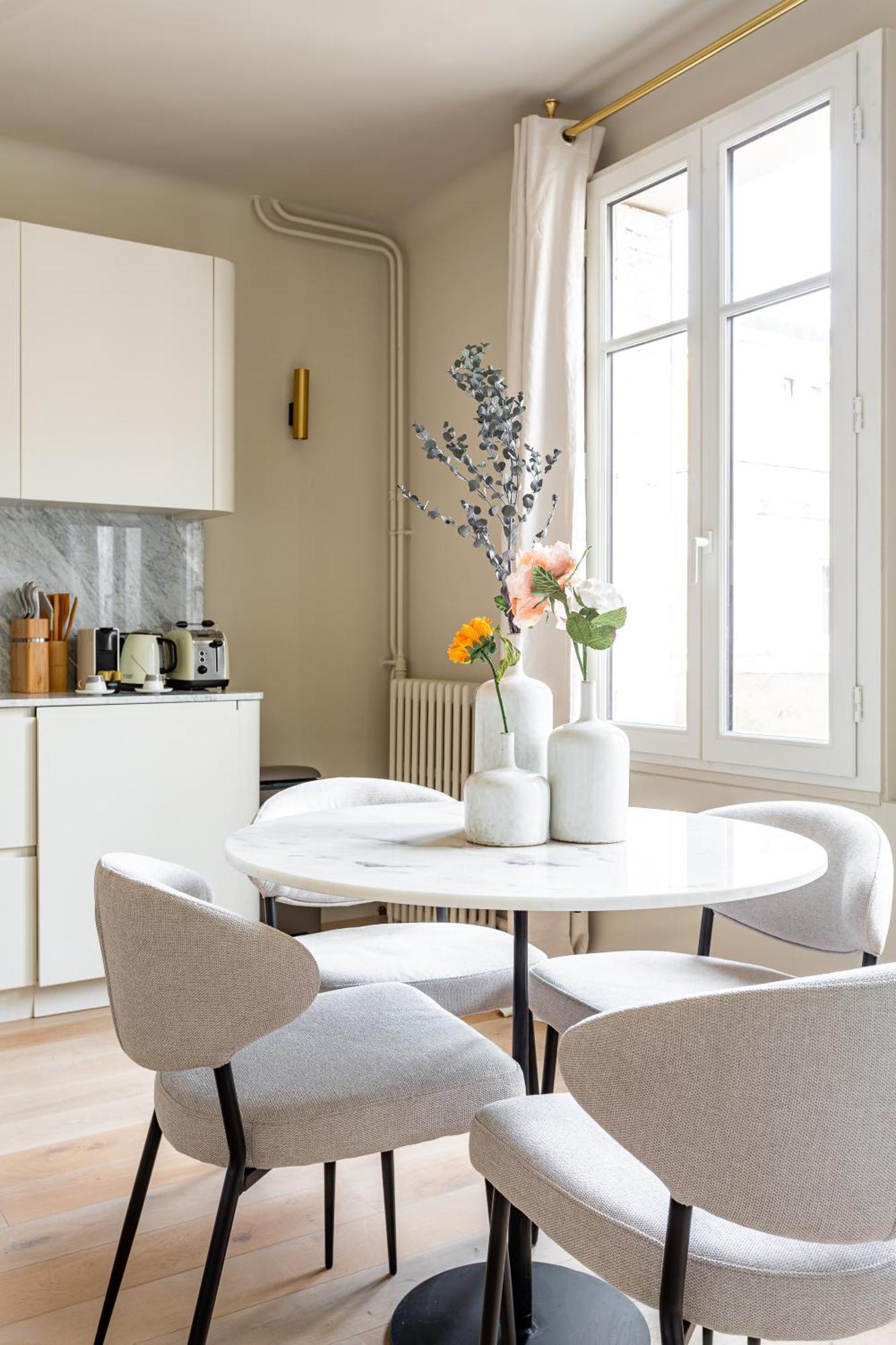 The Carla Suite Eiffel Tower View Paris Exteriör bild